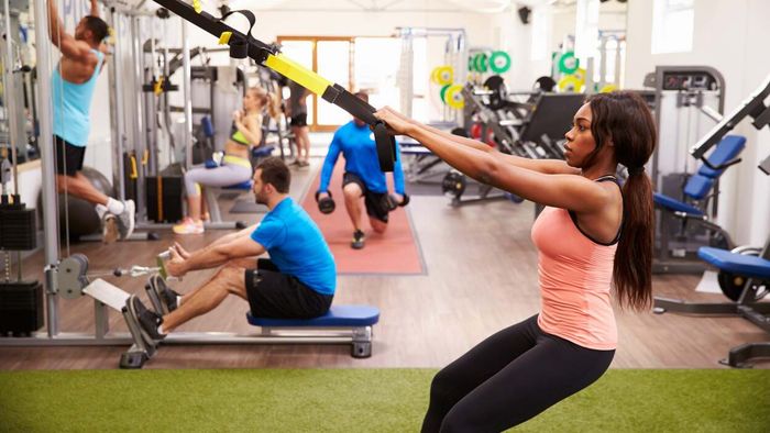 How to Maximize Your Gym Time in a Crowded Space Without Becoming a Nuisance