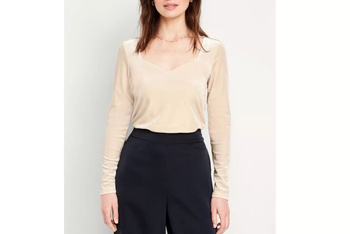 fitted velvet top