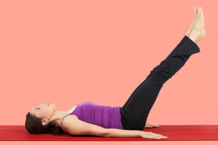 leg-lifts-GettyImages-492860471