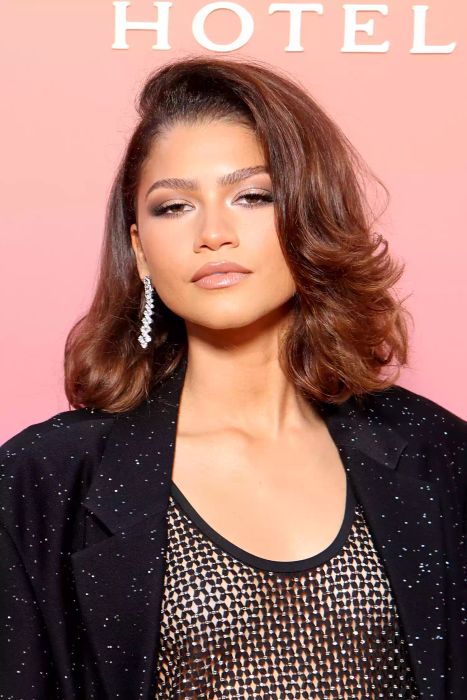 shoulder-length-haircuts-polished-voluminous-waves
