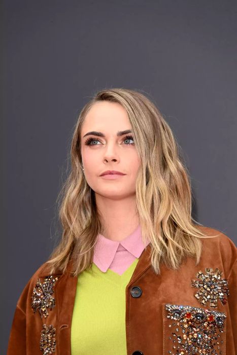 shoulder-length-haircuts-messy-lob