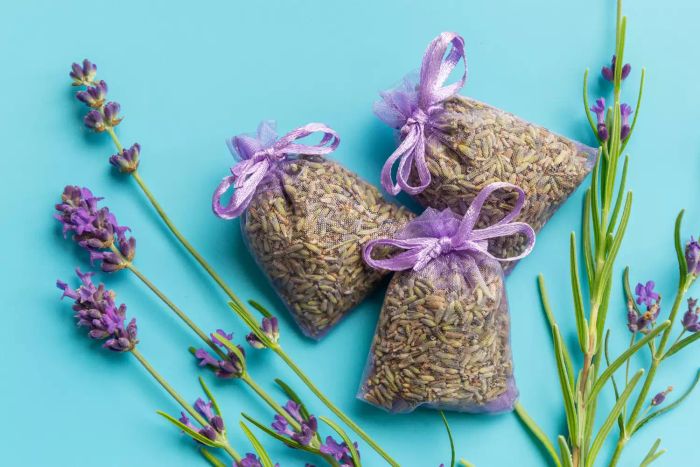 sachet-scent-GettyImages-1184600318