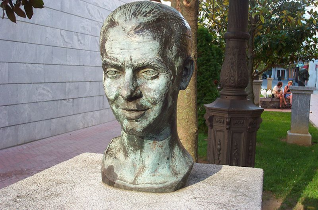 Bust of Federico Garcia Lorca