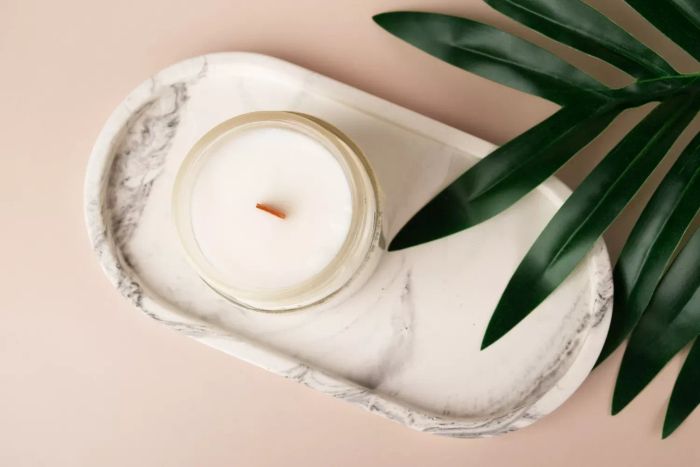 candle-warmers-candles-GettyImages-1725513355