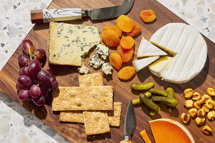 6 Items You Should Never Put On a Cheese Board