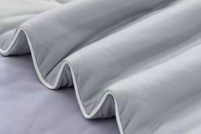 EASELAND Cooling Comforter Queen, Cold Touch Fabric