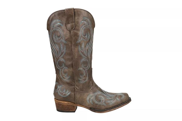 ROPER Women's Riley Round Toe Casual Boots are designed with both fashion and practicality in mind, providing a comfortable fit and versatile look.