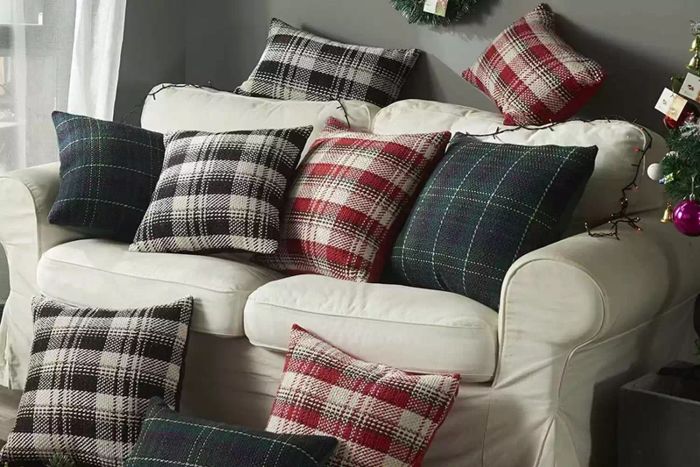 Holiday 2019 Plaid Reversible Pillow Cover