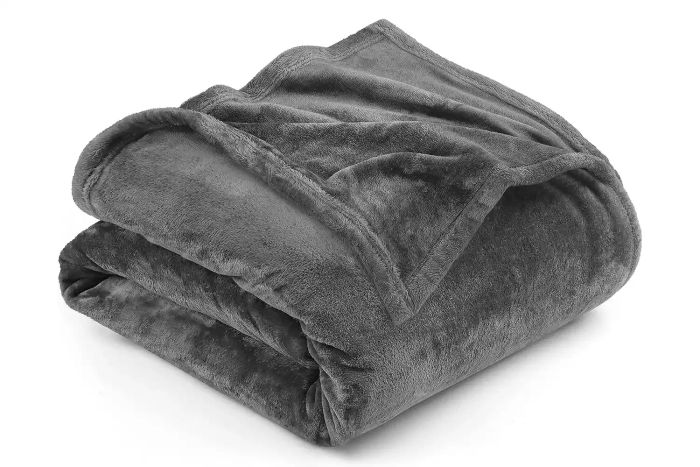 Amazon Utopia Bedding Fleece Blanket Queen Size Grey 300GSM Luxury Bed Blanket Anti-Static Soft Fuzzy Microfiber