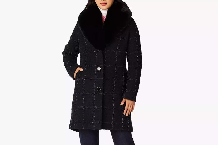 Lurex Plaid Woolen Coat with a contemporary touch