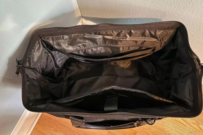 Beis The Weekender with zippers fully unzipped