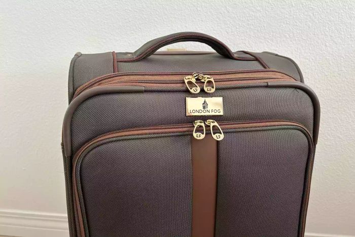 London Fog Kensington Expandable Spinner Luggage