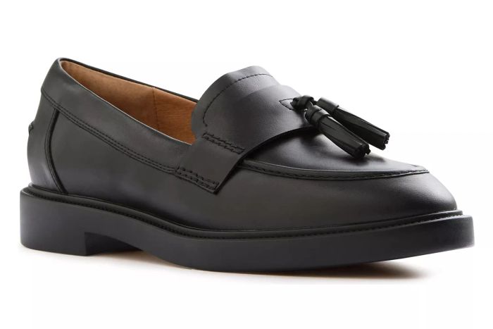 FRANKIE4 Octavia Platform Tassel Loafer