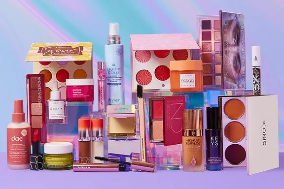 Boxy Charm Subscription offers a curated collection of beauty products, from skincare to makeup, with high-quality items delivered right to your door each month.