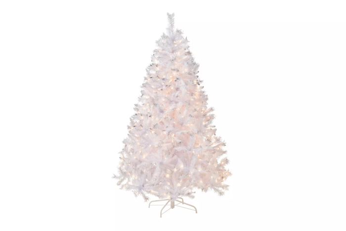 Winchester White Pine Tree with Clear Lights