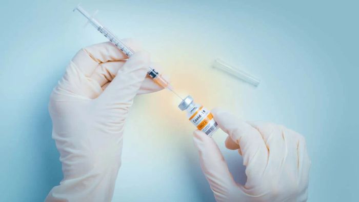 What to Anticipate After Your COVID-19 Vaccination and Tips for Handling Side Effects