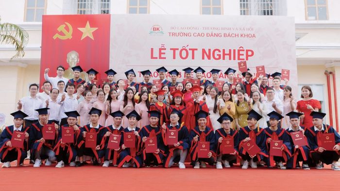 Cao đẳng Bách khoa Sài Gòn nằm trong danh sách các trường cao đẳng chất lượng nhất TP.HCM