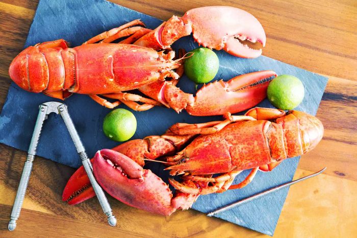 how-to-eat-lobster-GettyImages-599714632