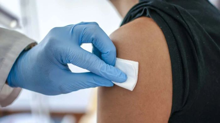 When is the best moment to receive your flu vaccine this year?