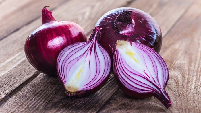 FDA Recommends Disposing of Your Onions