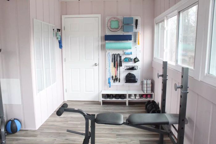 Home Gym: A personalized space designed for fitness and well-being, providing the perfect setting for a variety of exercises.