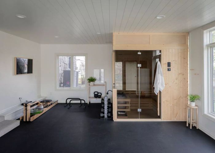 Sauna: A sanctuary of warmth and relaxation, offering a rejuvenating escape from the demands of daily life.