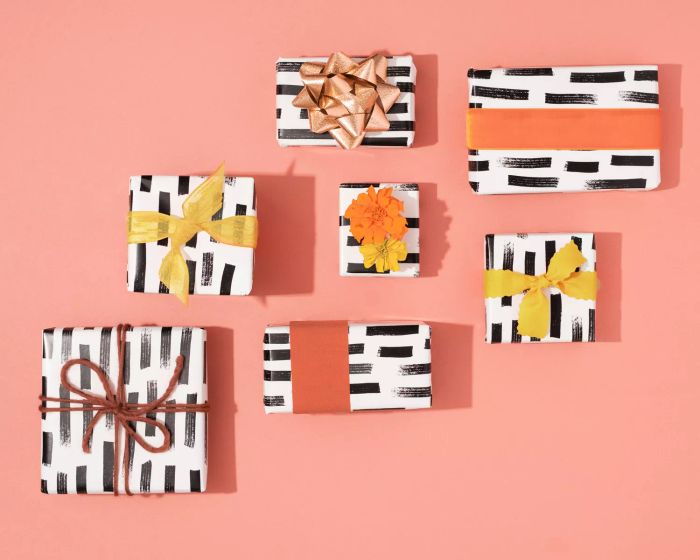 holidays-entertaining-gifts-wrap-present-03-Mytour