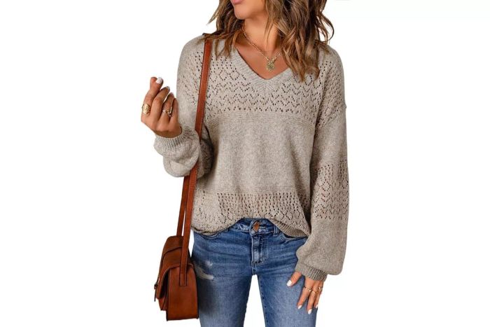 SHEWIN Women's Casual Long Sleeve V-Neck Lightweight Sweater