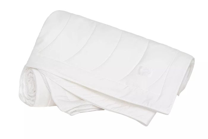 Amazon Buffy Breeze Comforter
