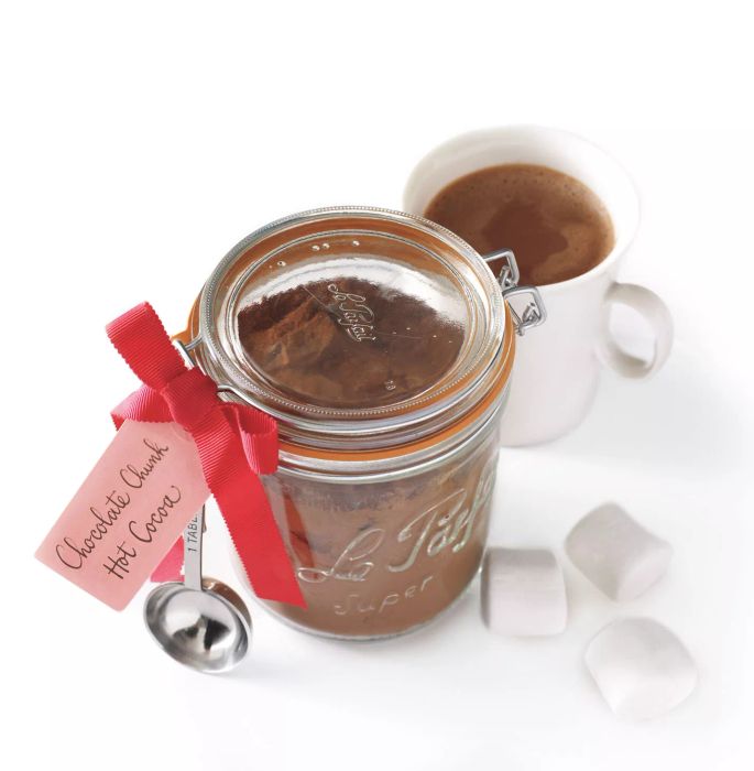 DIY Christmas gifts, homemade holiday present ideas - Chocolate Chunk Hot Cocoa Mix