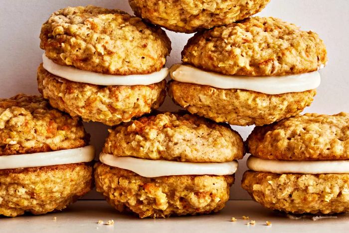 carrot-cake-sandwich-cookies-0922ENT