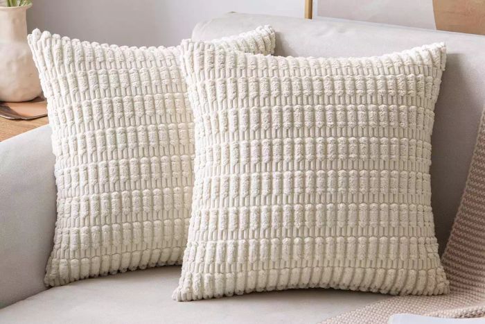 Sanmadrola Throw Pillow Cover