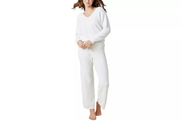 Amazon Softies Ultra-Soft Solid Marshmallow V-Neck Lounge Set