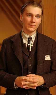 41A 07 Paul-Dano 243X413