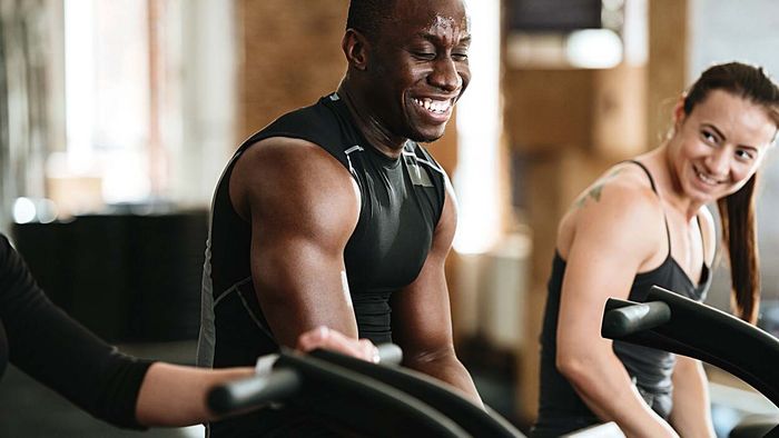 How to Start Conversations at the Gym