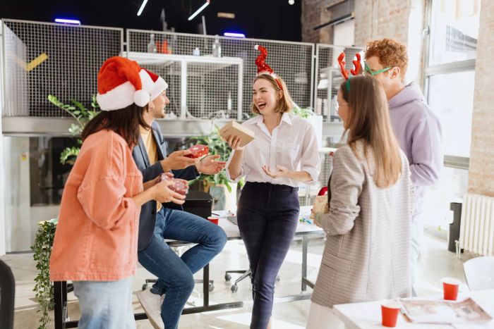The individuals to consider tipping at your workplace
