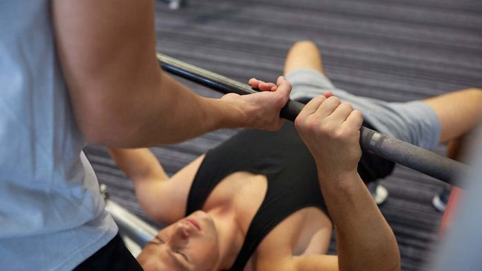 How to request assistance with your bench press