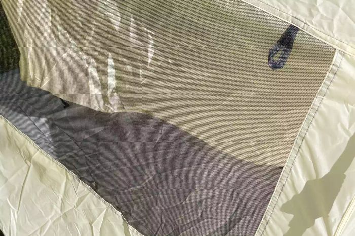 Detailed close-up of the Oileus XL Beach Tent