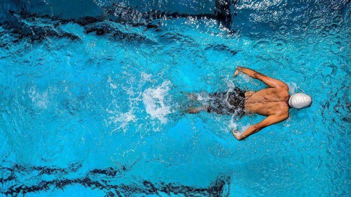 The August Fitness Challenge has arrived: Swimming is the way to go!