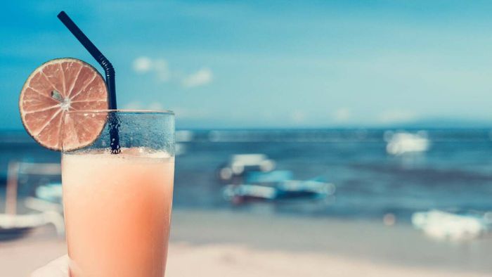 How to Stay Safe from Tainted Alcohol While Traveling