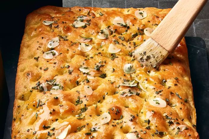 garlic-and-rosemary-focaccia-0324FEAT_38677-Mytour