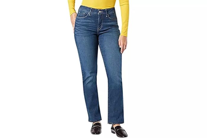 Signature by Levi Strauss & Co. Gold Women’s Curvy Totally Shaping