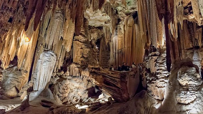 Luray Cavern, located in Virginia