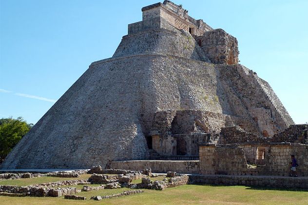 5- Pyramid Of The Magician