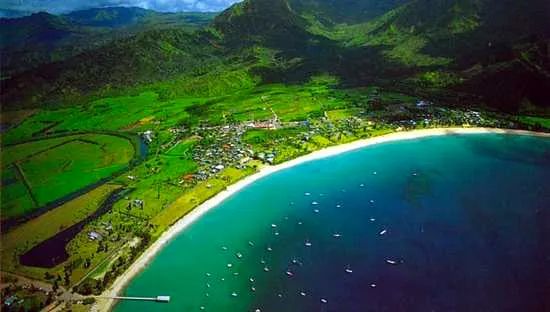 Hanalei-Bay-Beach