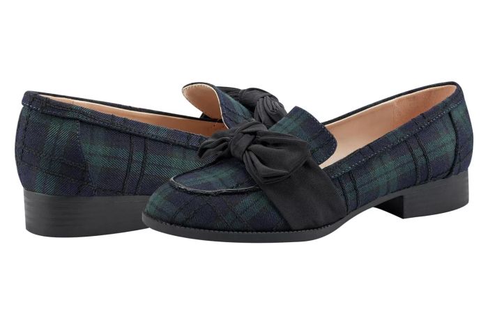 Bandolino Women's Lindio Loafer