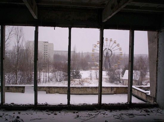 A haunting image titled '800Px-Pripyat01' encapsulates the eerie remnants of Pripyat, a town frozen in time after the Chernobyl disaster.