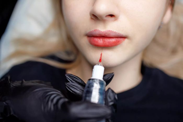permanent-makeup-Mytour-GettyImages-1352346759
