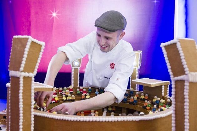 gingerbread-melbourne-stadium