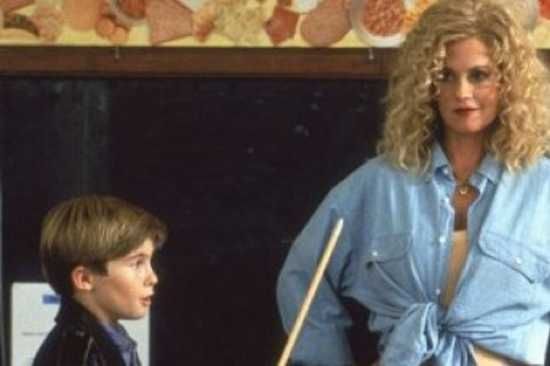 Iznenadenje Milk Money Sad Komedija Redatelj Richard Benjamin Uloge Melanie Griffith Ed Harris Michael Patrick Carter Malcolm Mcdowell Tabfull